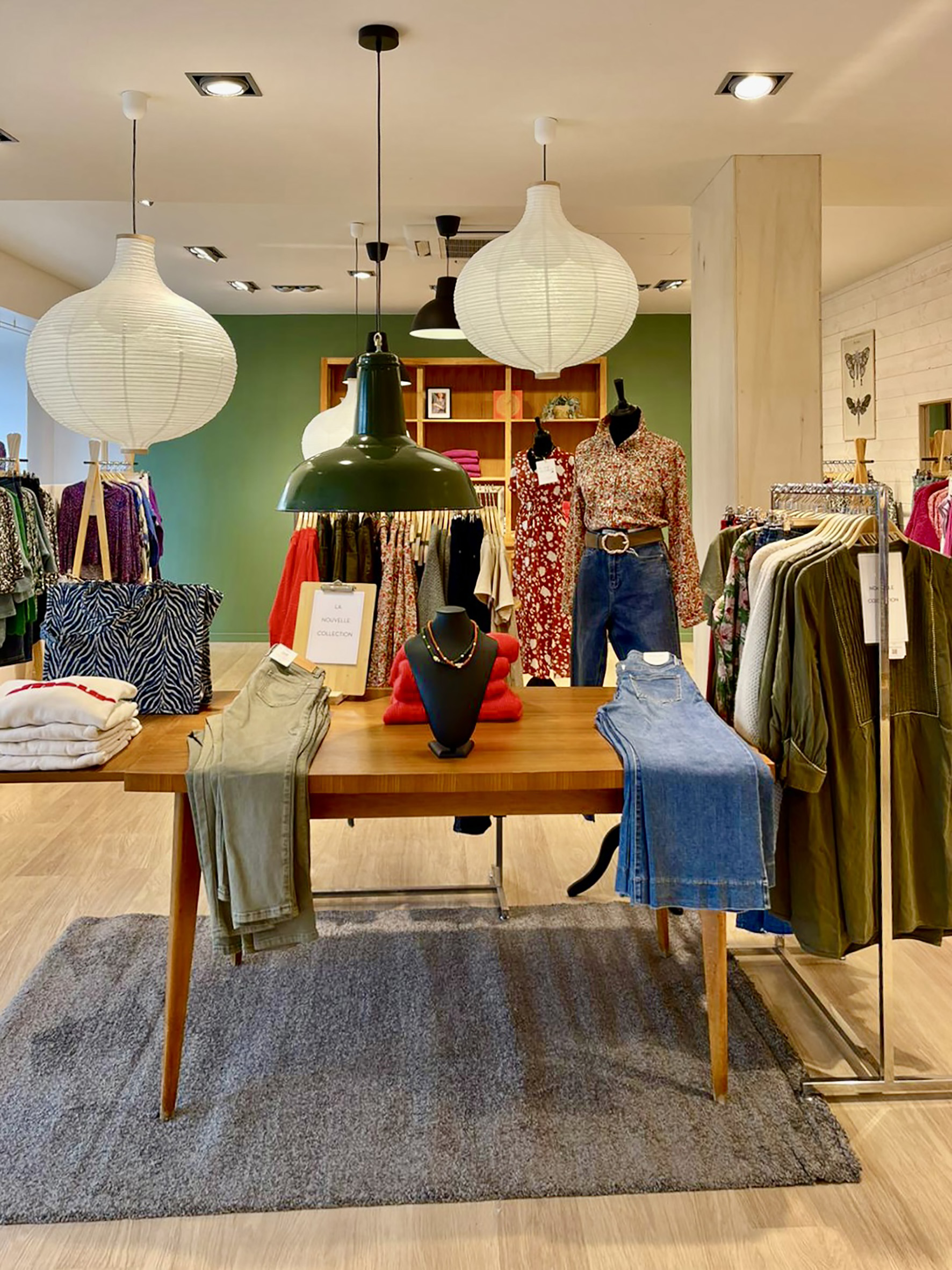 Mlle cabestan online nouvelle collection
