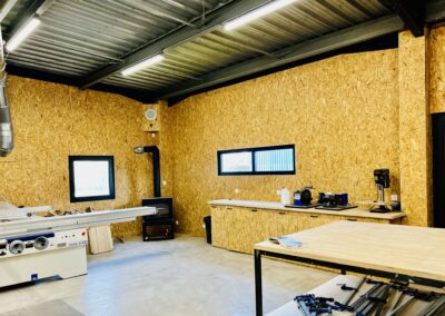 Transformation d'un local d'activité en menuiserie à Bouaye