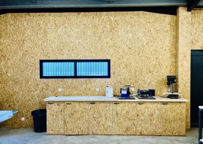 Transformation d'un local d'activité en menuiserie à Bouaye